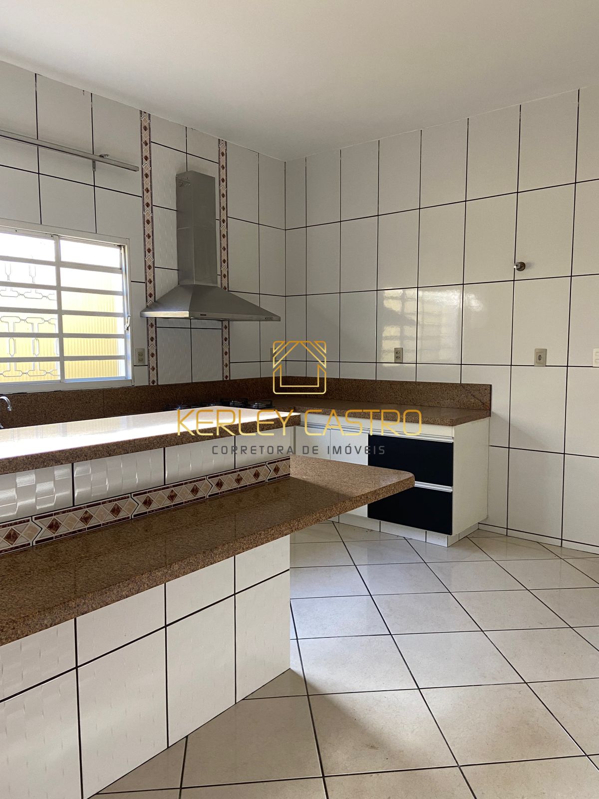 VENDO ÓTIMA CASA NO BAIRRO JARDIM EUROPA 